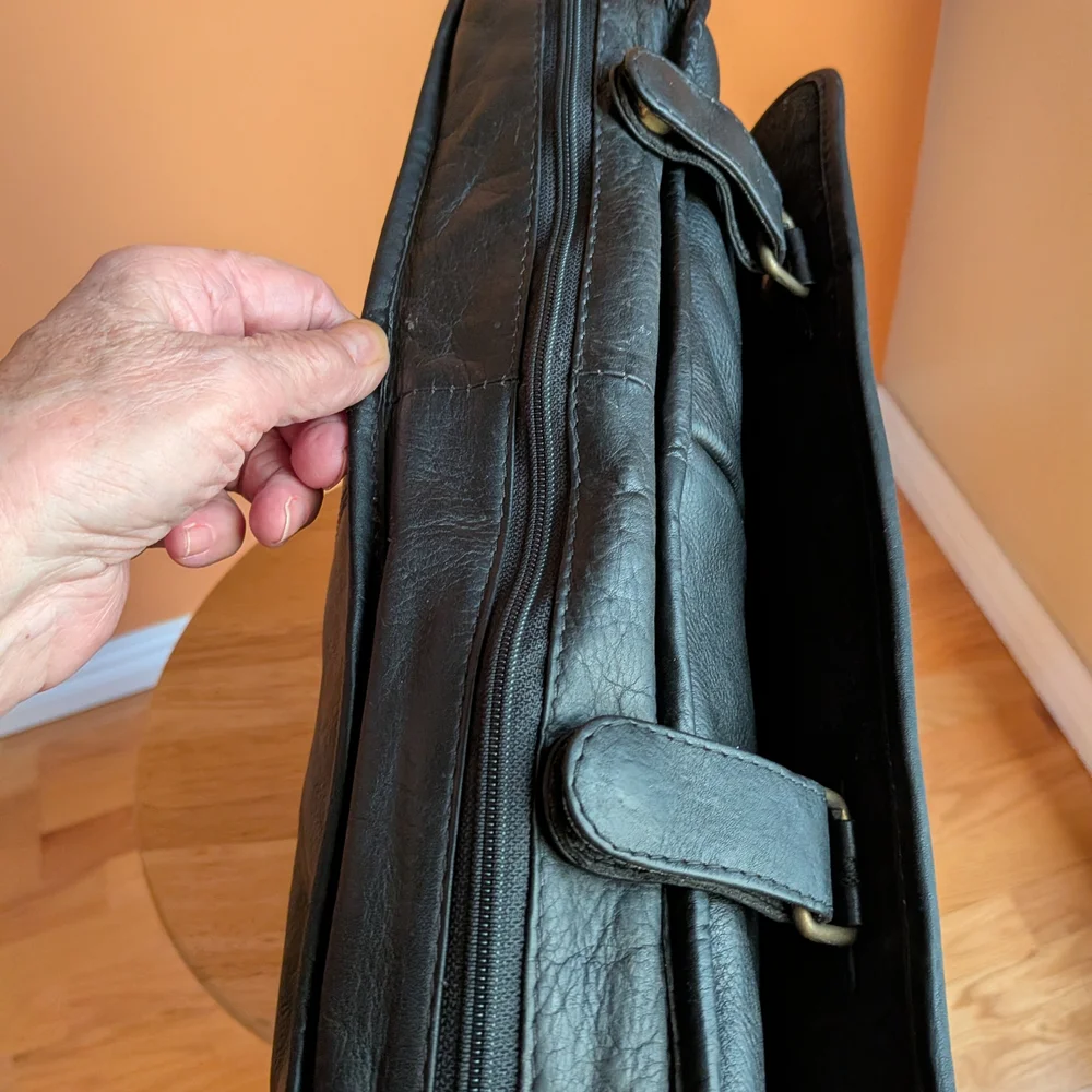 Elegant Black Leather Messenger Bag / laptop bag